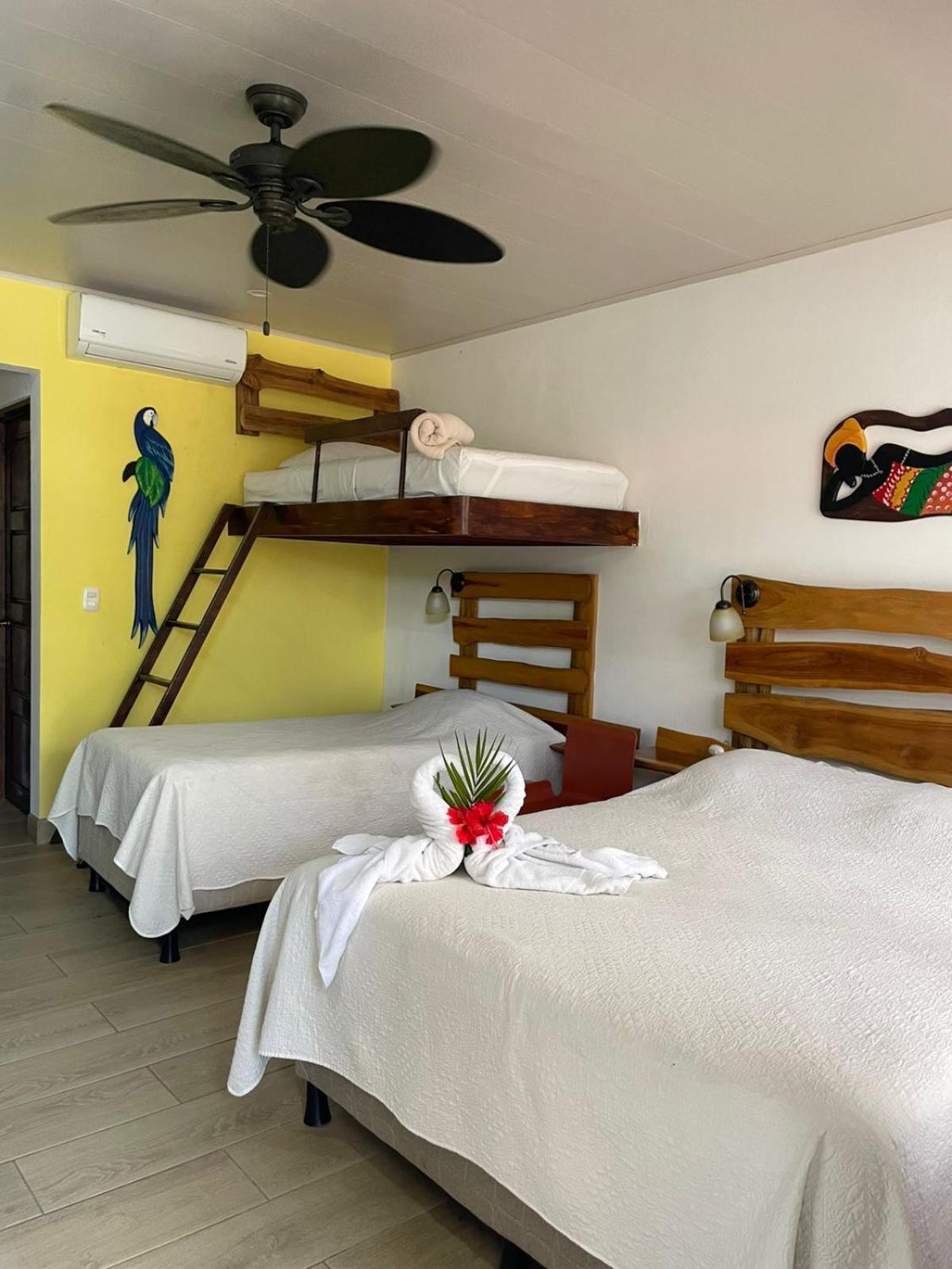 Cabinas El Colibri Puerto Carrillo Zewnętrze zdjęcie